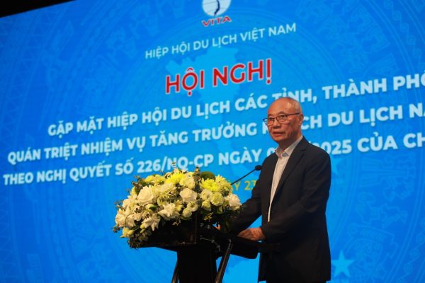 Ông Vũ Thế Bình – Chủ tịch HHDLVN nhấn mạnh, ngành Du lịch Việt Nam đang đứng trước bước ngoặt lớn khi Chính phủ ban hành Nghị quyết 226/NQ-CP ngày 5/8/2025