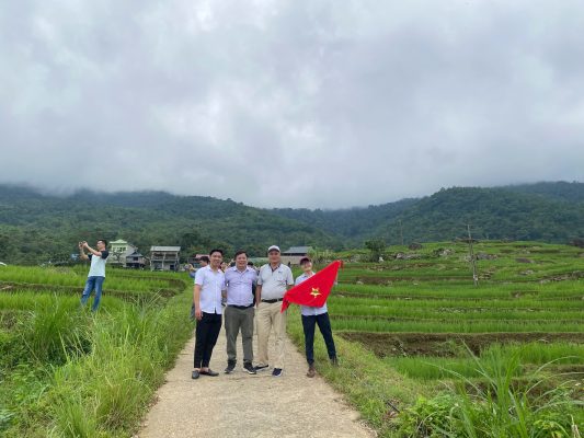 Đại diện Viện Kinh tế Du lịch có sự tham gia của TS. Nguyễn Anh Tuấn