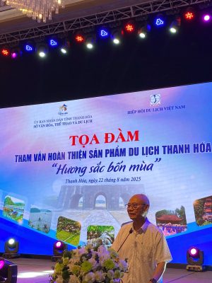 Ông Vũ Thế Bình - Chủ tịch Hiệp hội Du lịch Việt Nam phát biểu tại Tọa đàm